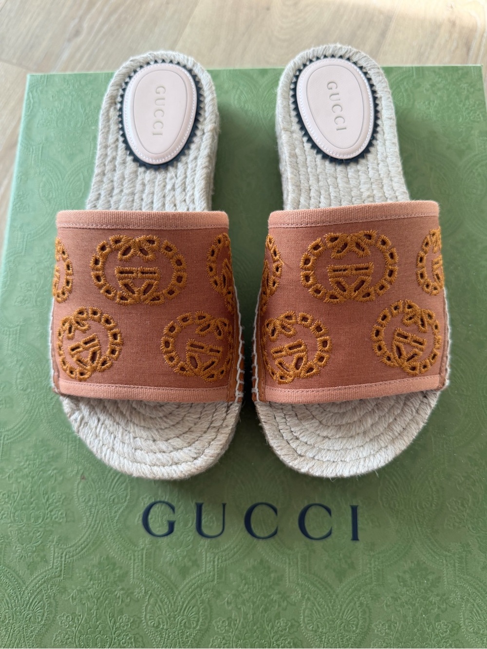 Gucci Espadrille Sandals
5.5 US - Picture 1 of 4